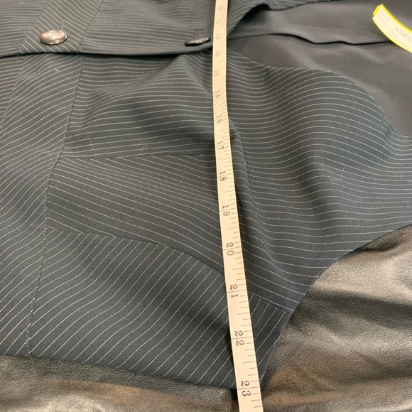 Conrad S16 - Picture 2 of 2